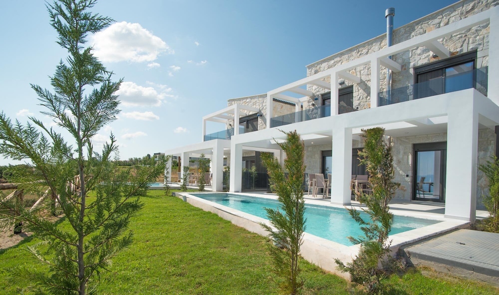 Sunrise Villas Collection