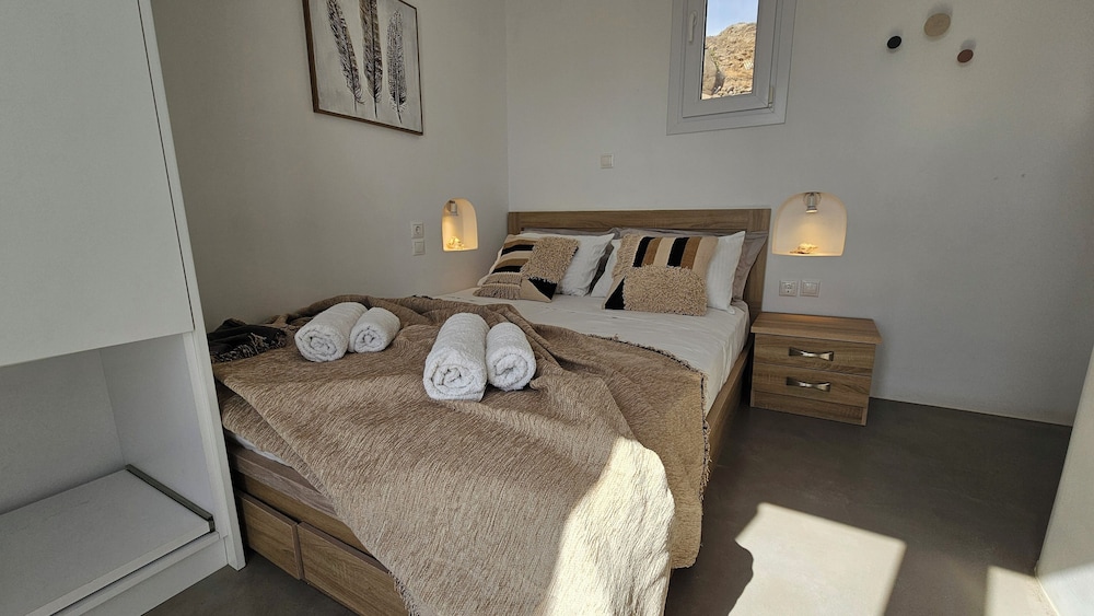 Mykonos4Islands Seaside Homes and Suites