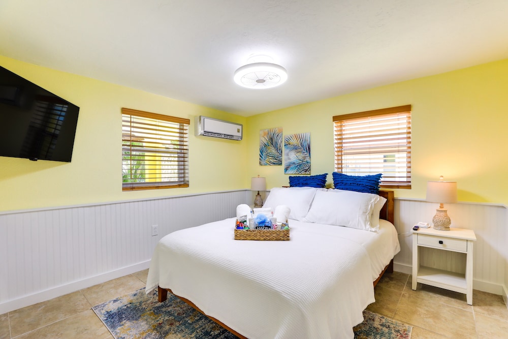 Miscellaneous Market Vacations - Bradenton Vacation Rental: Gas Grill  Water Views - Property Image 5