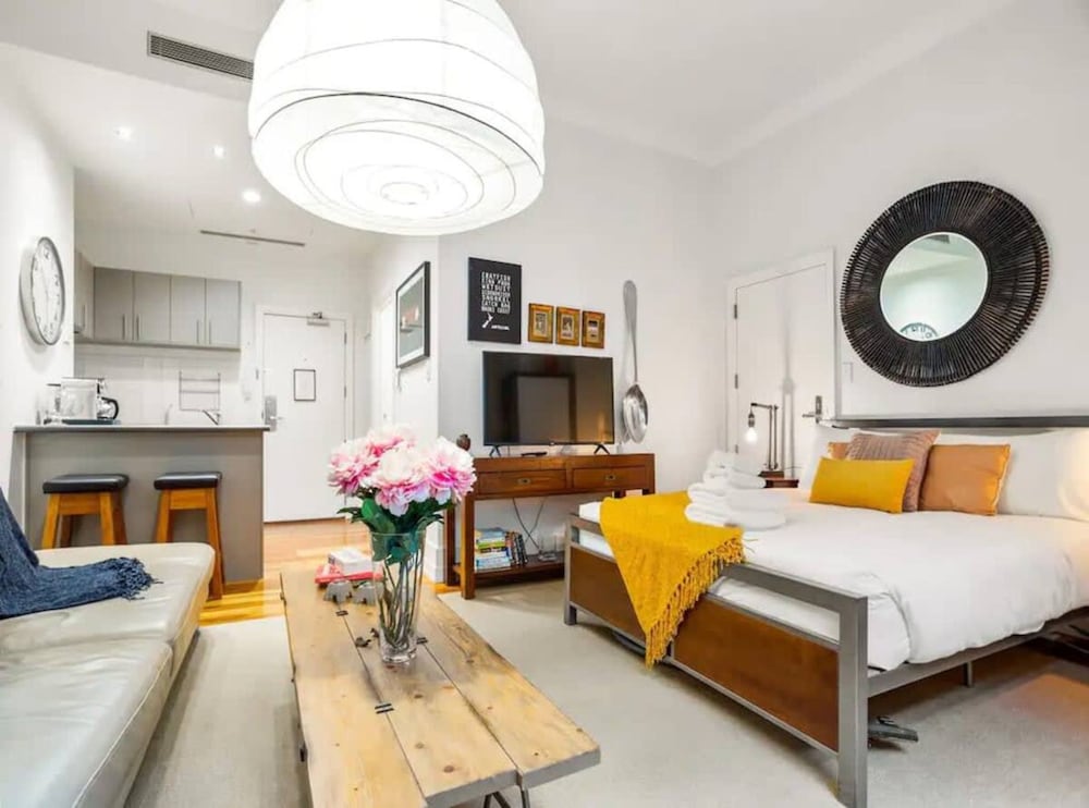 Stylish Studio With Pool And Gym view 5