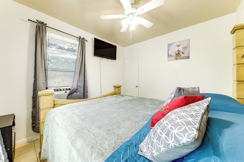 3 Mi to Beach: Pet-friendly Gem in Hollywood