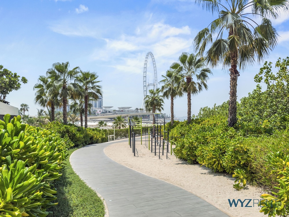 Luxury 1BR Address JBR Beachfront