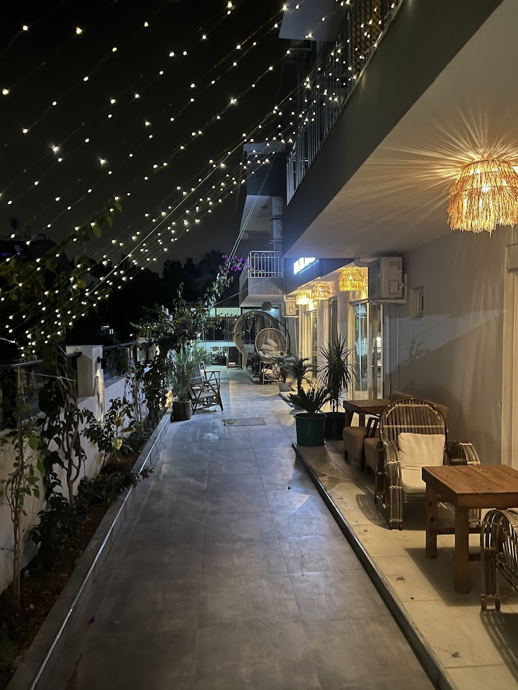 Lara Boutique Hotel