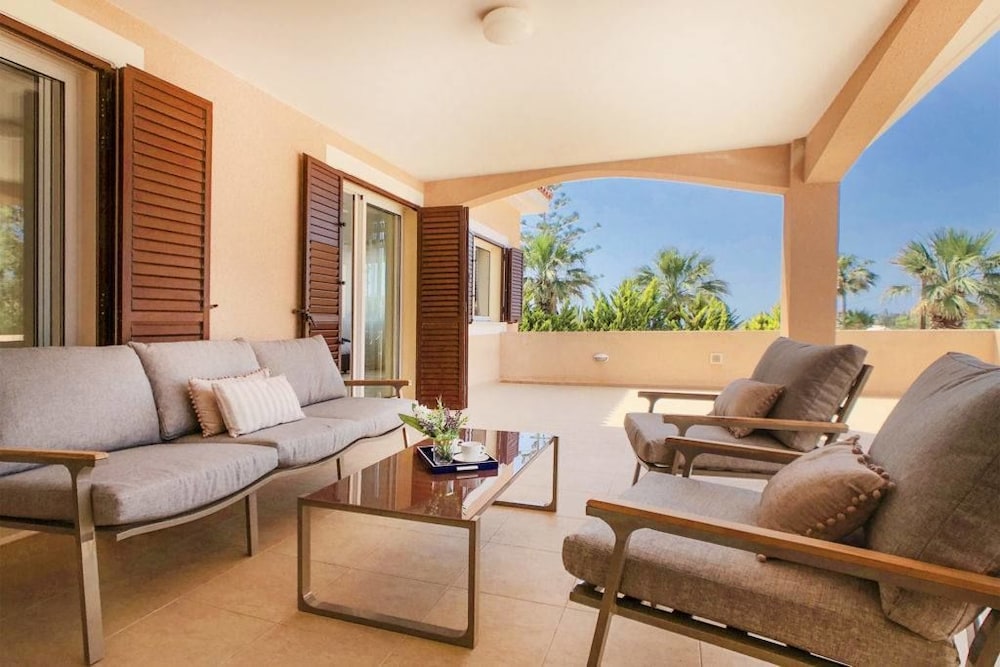 Villa Sapphire