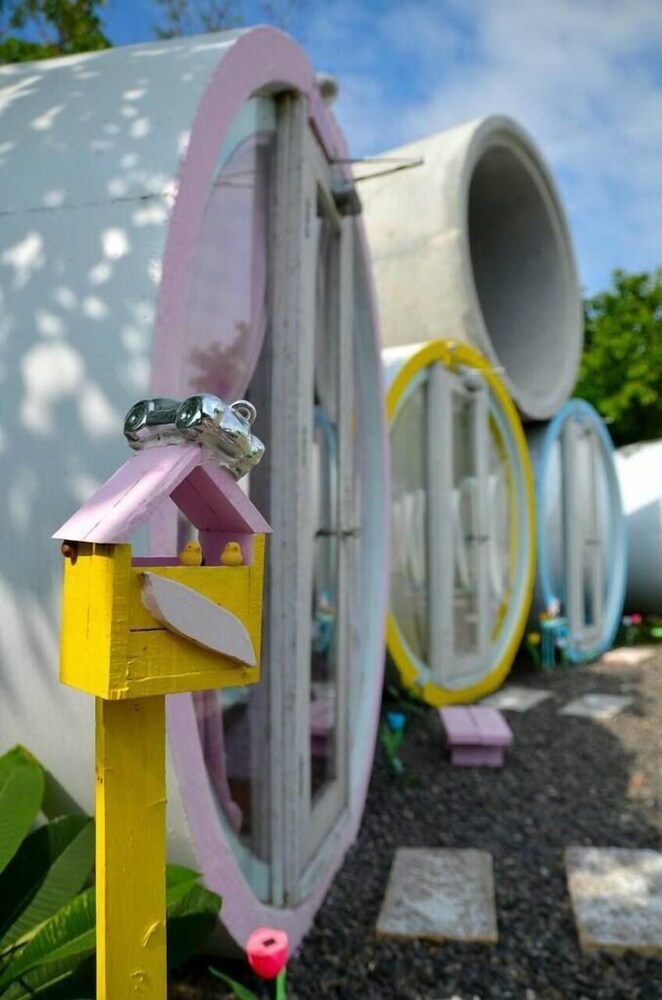 Pipe House Hostel