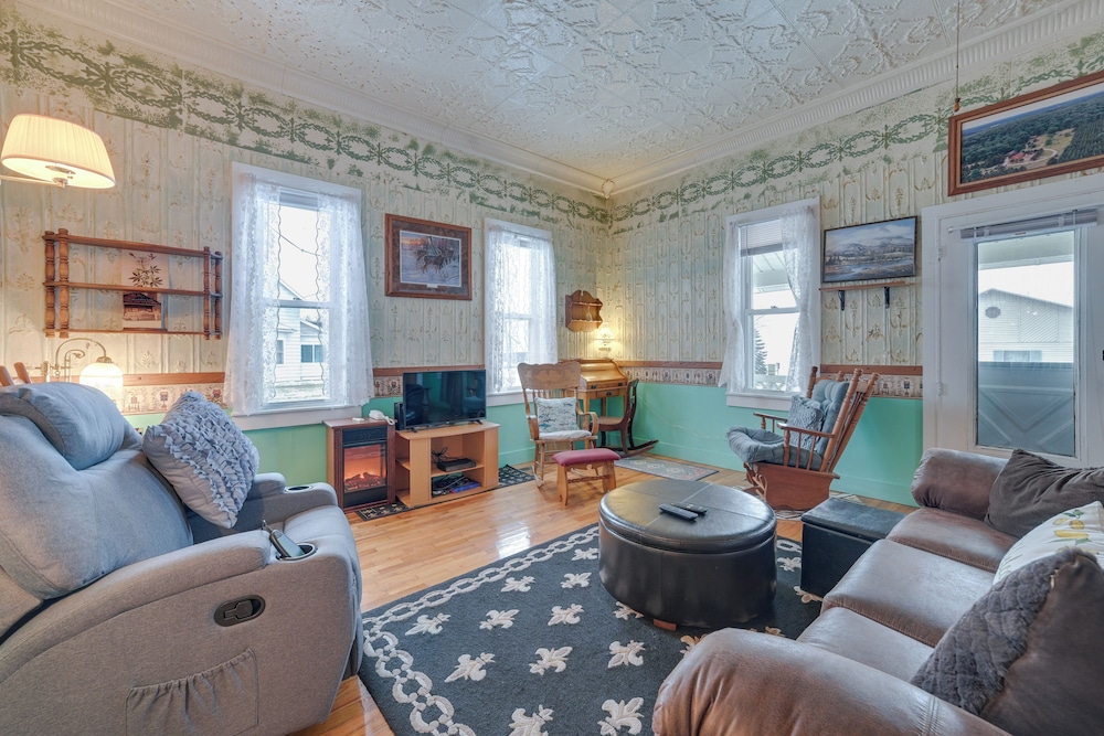 Historic Houghton Lake Getaway Near Shoreline - Property Image 20