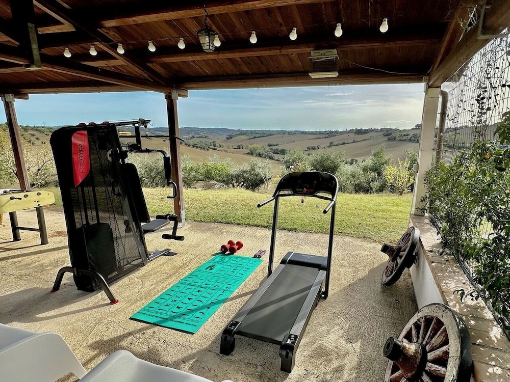 the Gelso in Historic Villa With Pool in Senigallia