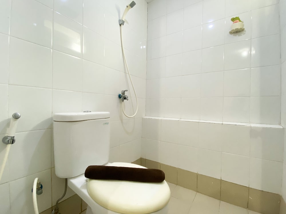 Best Deal And Comfort Living 2Br Apartment At Bassura City view 4