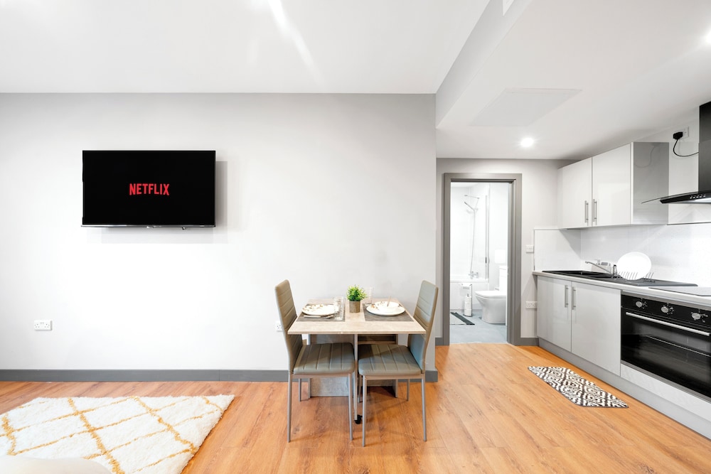 Studio Apartment in London - Ilford, East London