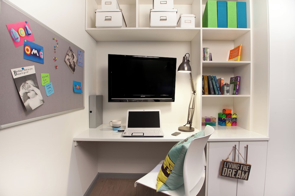 Student Only Summit House