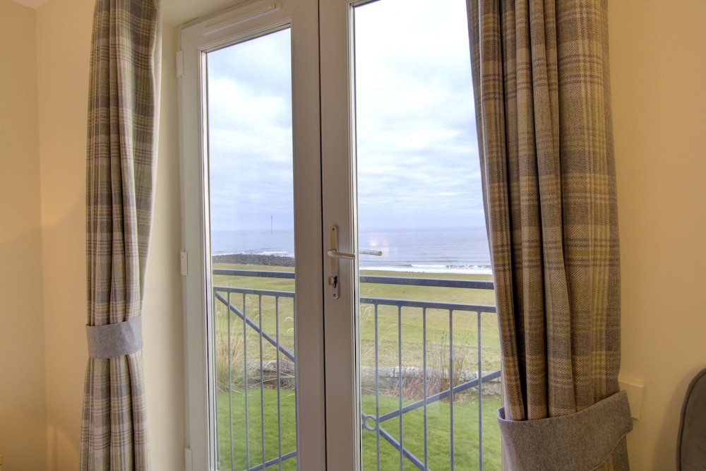 No 10 The Links Apartment Brora