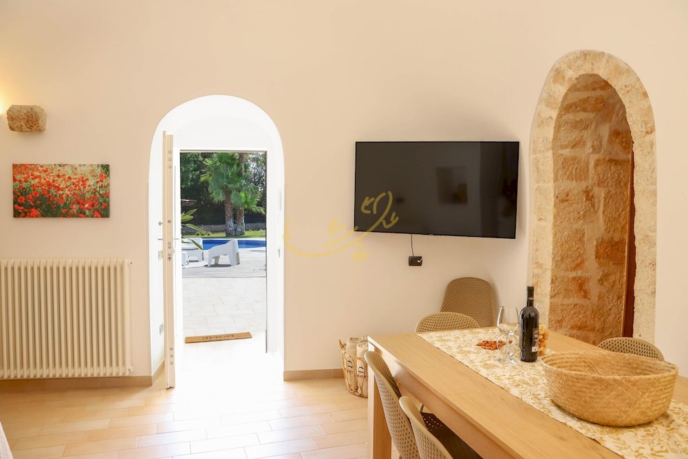 TD Trulli Bruco Large Pool for Family Fun view 3