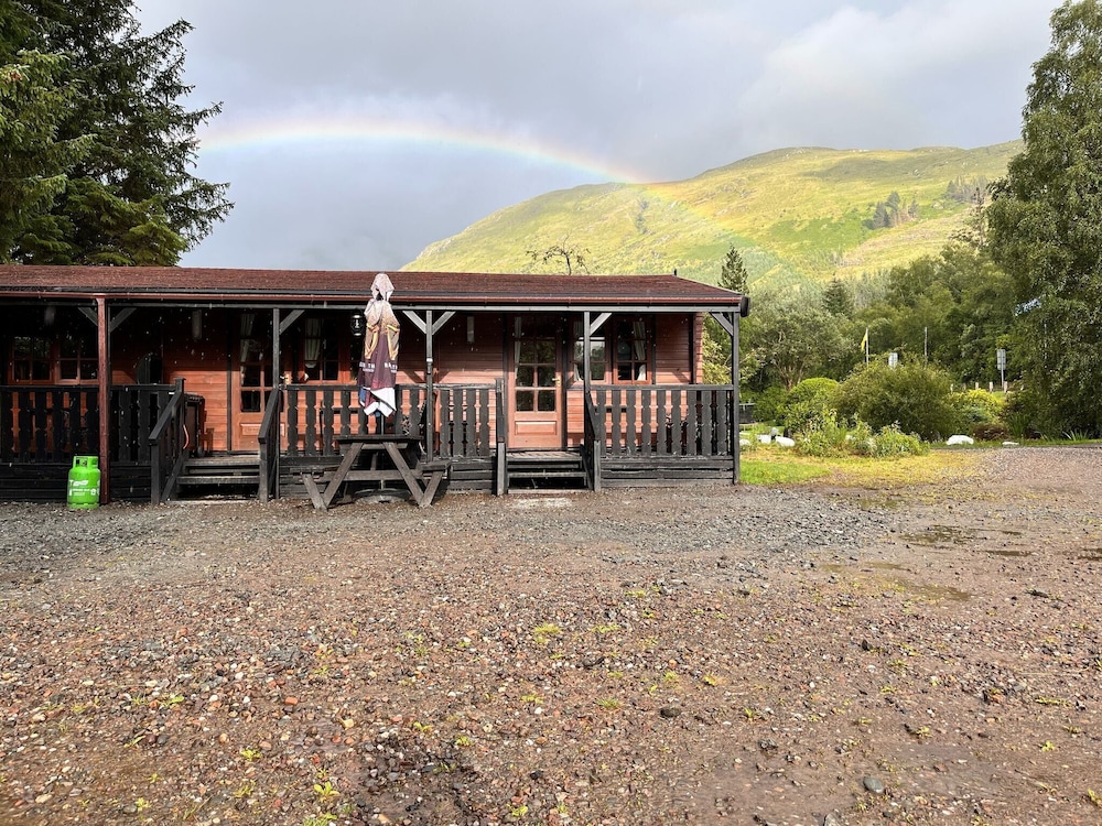 Standard Cabin in Crianlarich, West Highland way