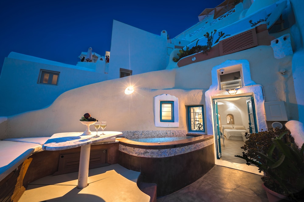 Santorini Paradise