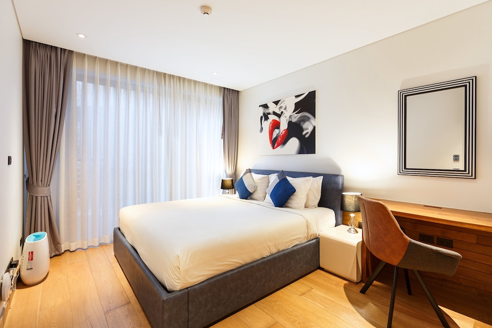 SeaView BluePoint Apartment 819