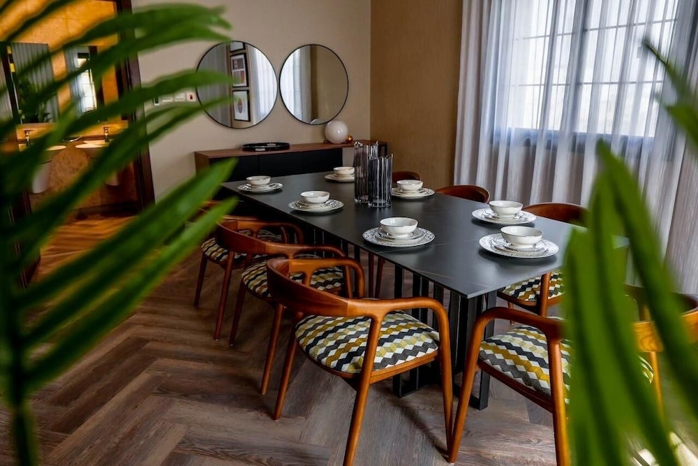C Living - Premium 3 Bedroom - AQIQ