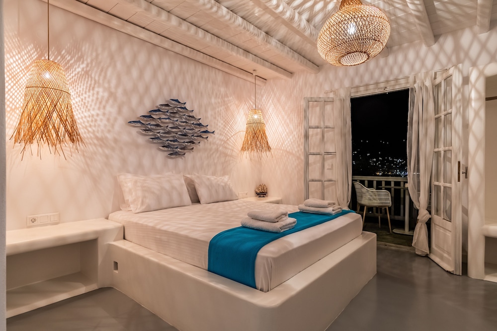 Evlalia Studios & Villas