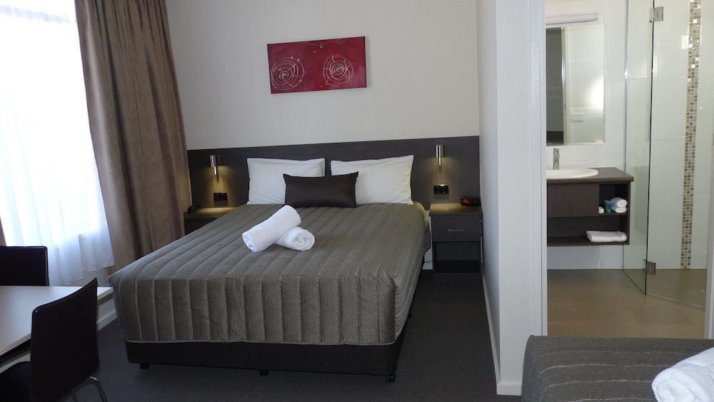Loddon River Motel