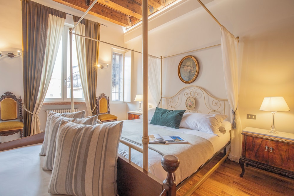 Corte Realdi Suites Piazza Erbe