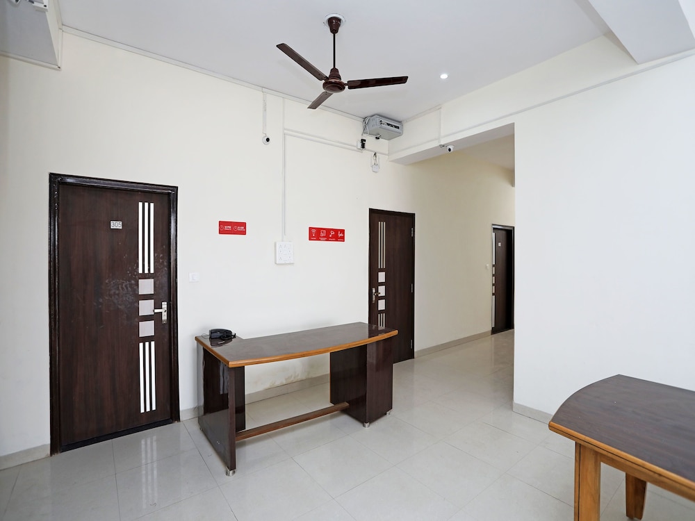 OYO 14634 Star Guest House view 5