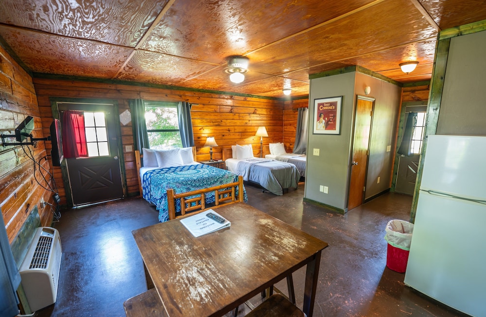 Fishtale Lodge