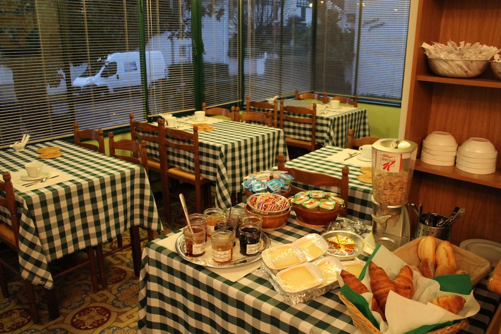 Pau Vacations - Hotel Montilleul - Property Image 10
