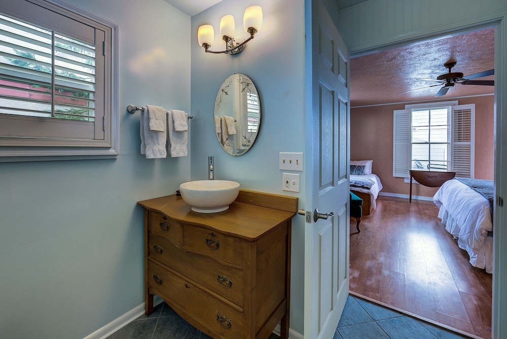 Ashland Vacations - Carlisle Garden Suites - Property Image 63