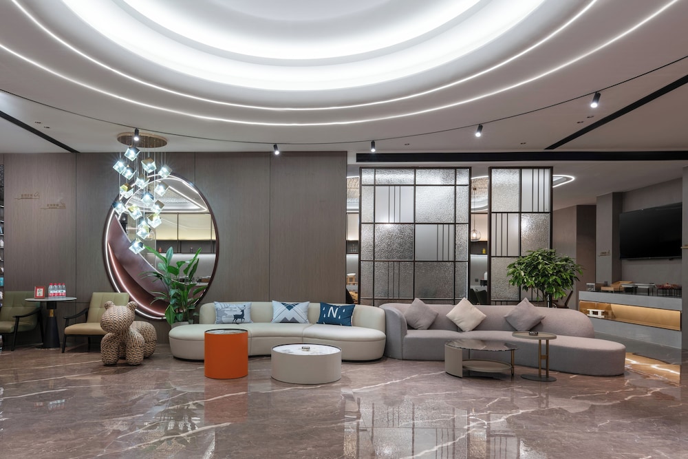 World Hotel Hualian Shoppin Plaza branch