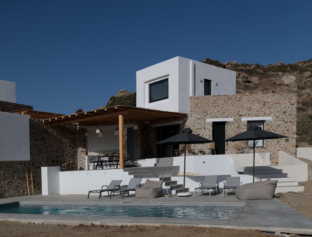 Villa Andalusia With 4 Bedrooms and 3 5 Bathrooms