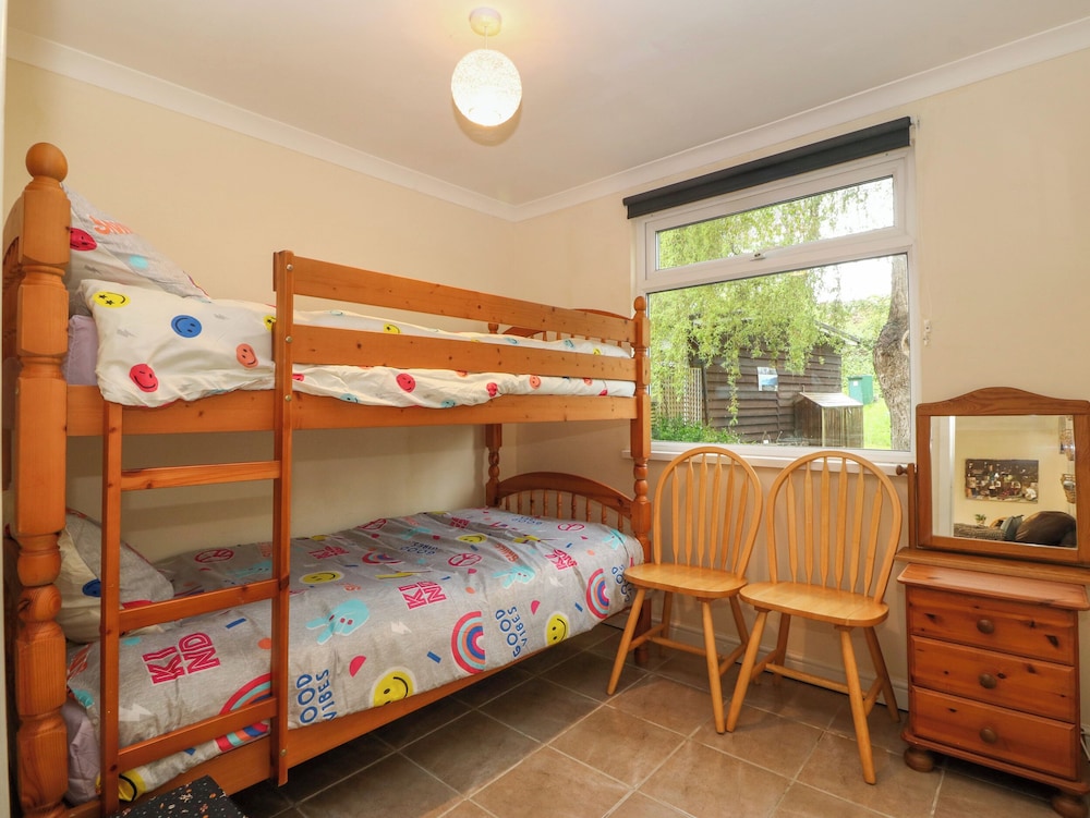245 Riverside Lodge