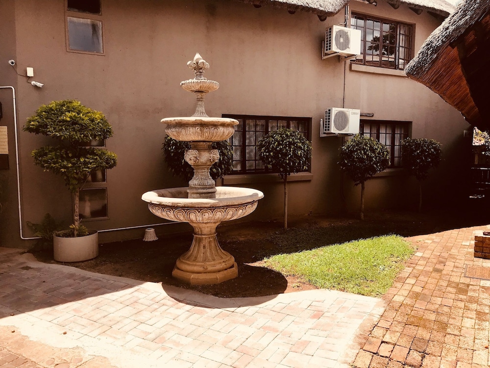 Villa Langa B and B