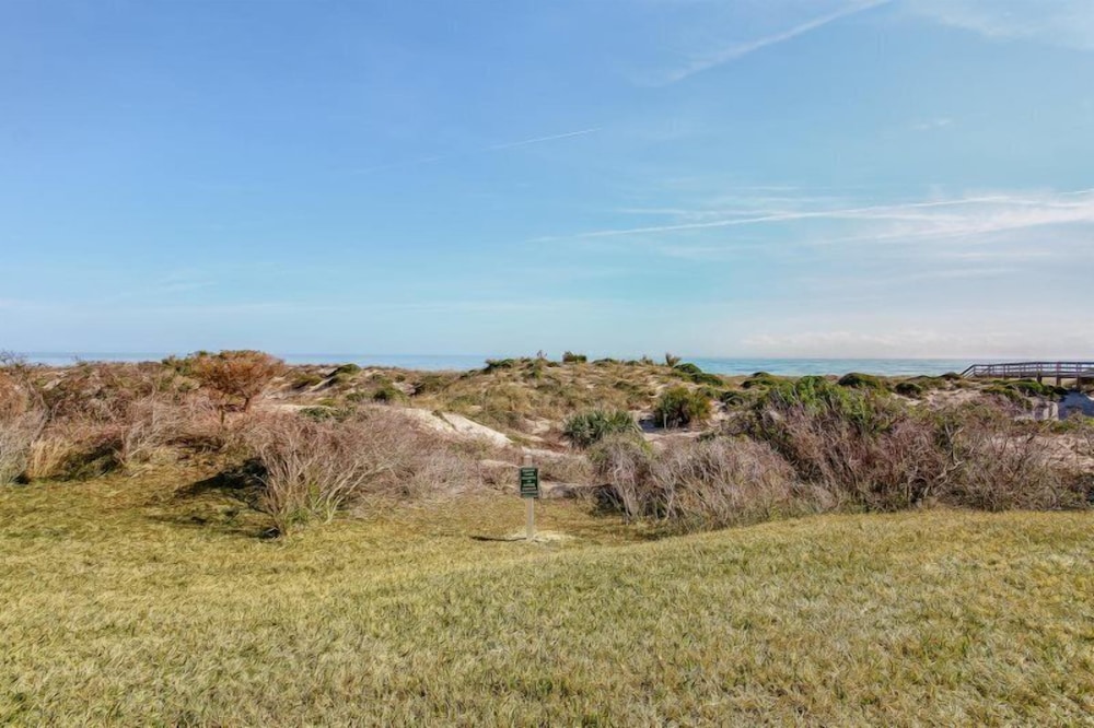 3-ocean-place view 4