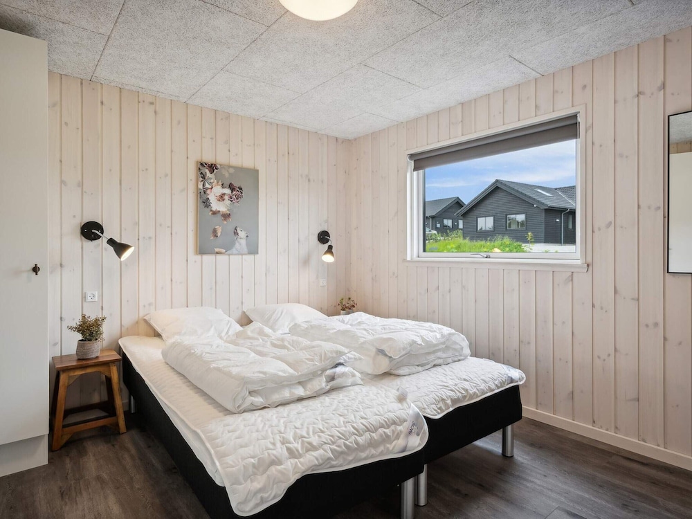 Spacious Retreat Near Beach - By Traum Ferienwohnungen view 4