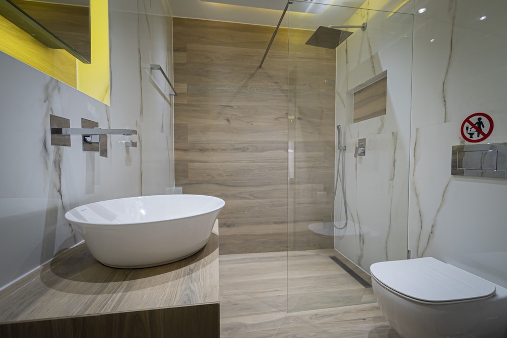 P K Design LTD Flats by Rentals Pro photo 4