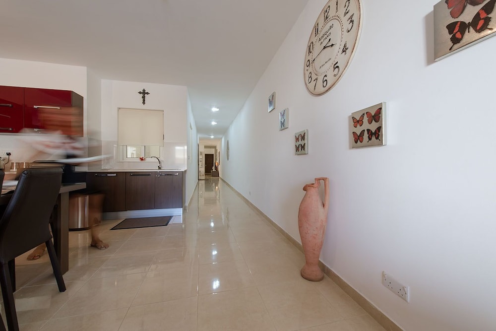 Luxury Apartment near Sea photo 4
