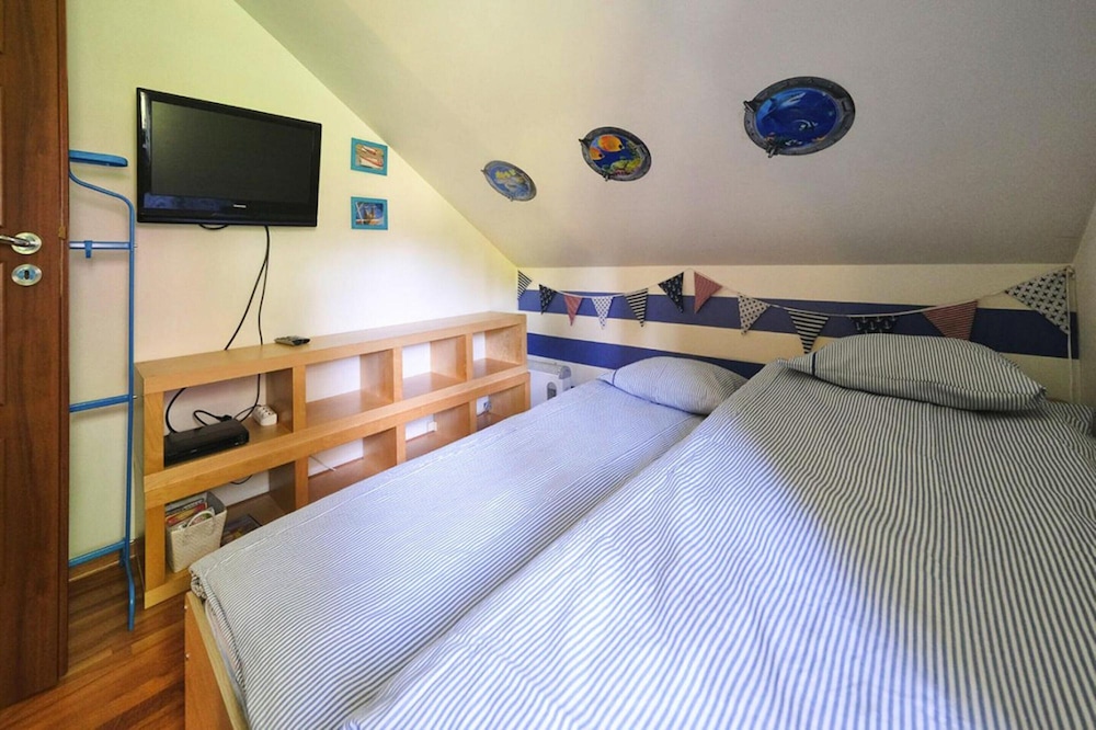 Holiday Home in Lukecin Near Baltic Beach view 3