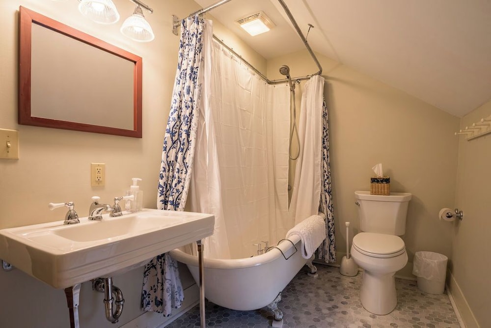 Inn at Valley Farms