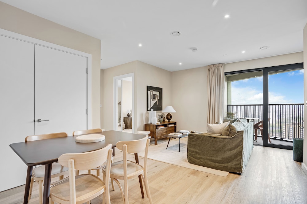 Riverstone Heights
