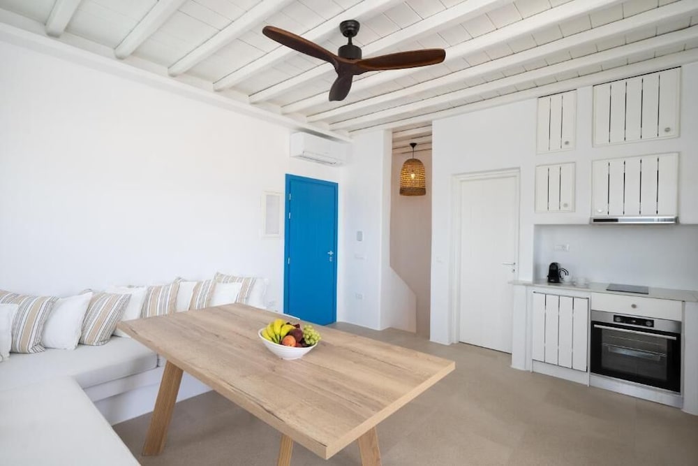 Sunrise Villa Sea View Private Pools