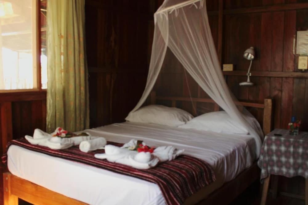Triple Basic Room With Shared Areas and Shared Bathroom view 4