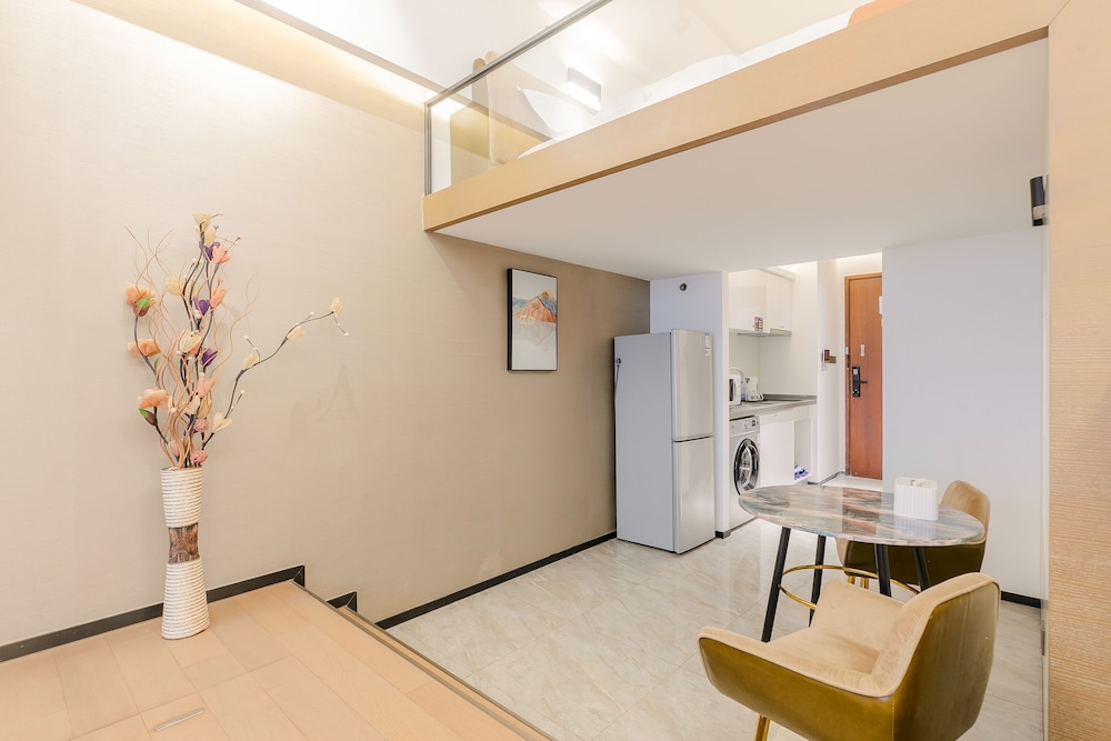 Xizhengjia Apartment Hotel (Guangzhou Financial City Keyun Road subway station store)