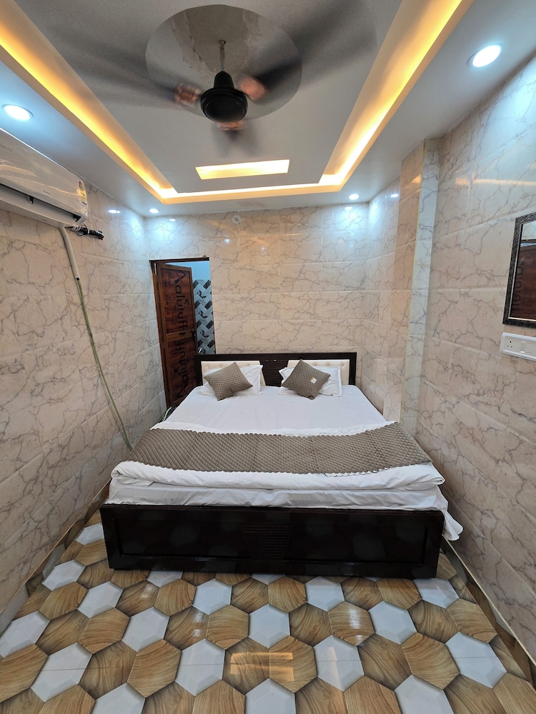 Shri Ganga Palace