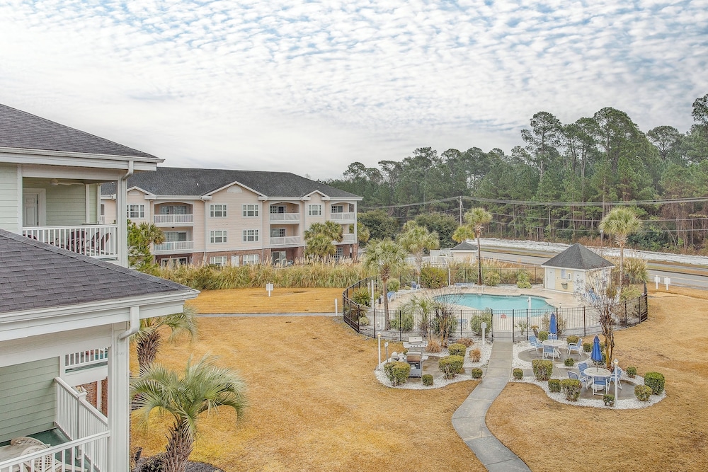 2 Mi to Ocean: Myrtle Beach Condo w/ Balcony
