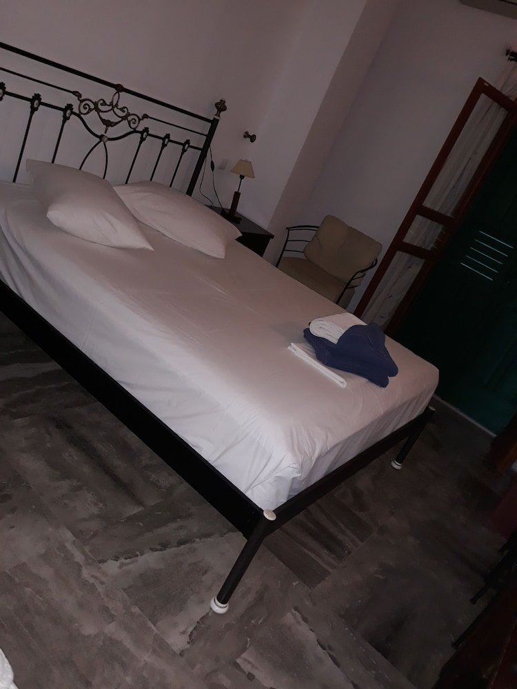 Ifestia Hotel Santorini