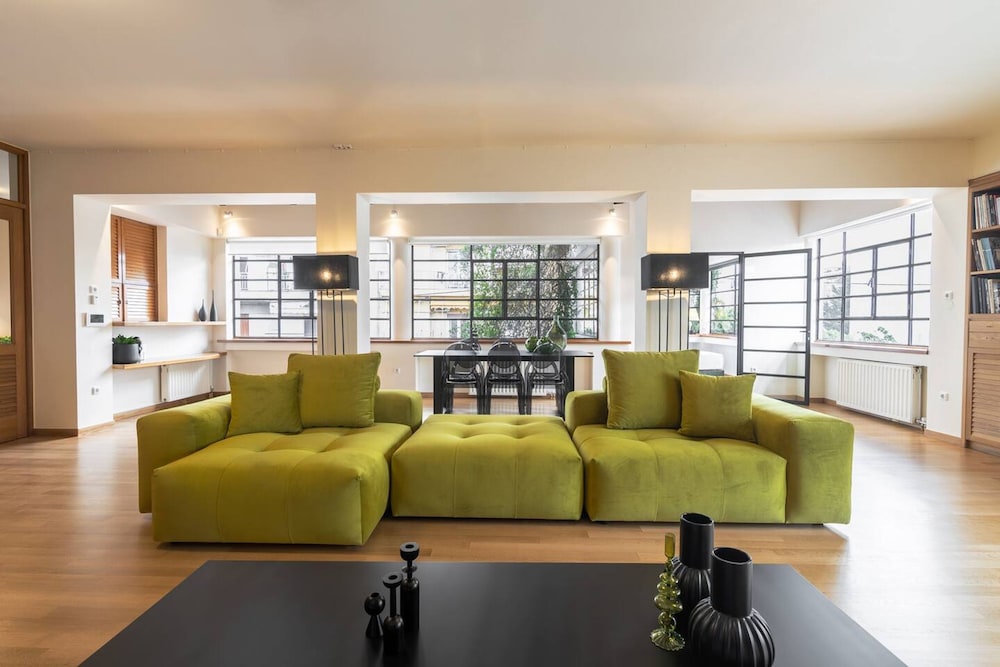 Ma Maison Downtown Villa N 8 Indoor Heated Pool