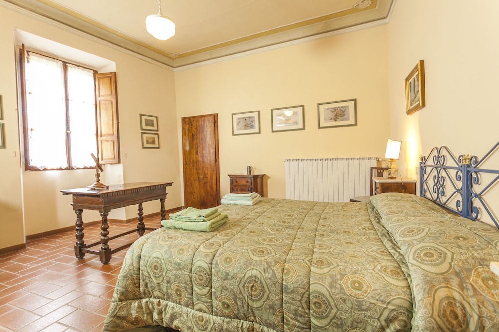 Borgo La Grancia view 3