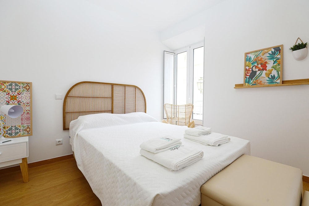 Z 03 - Bedroom 3 in Gil Vicente Guest Rooms