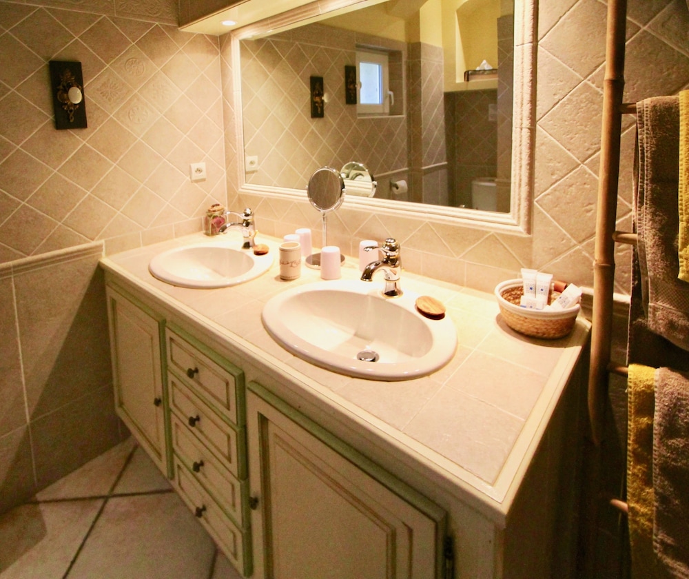 Photo 27
