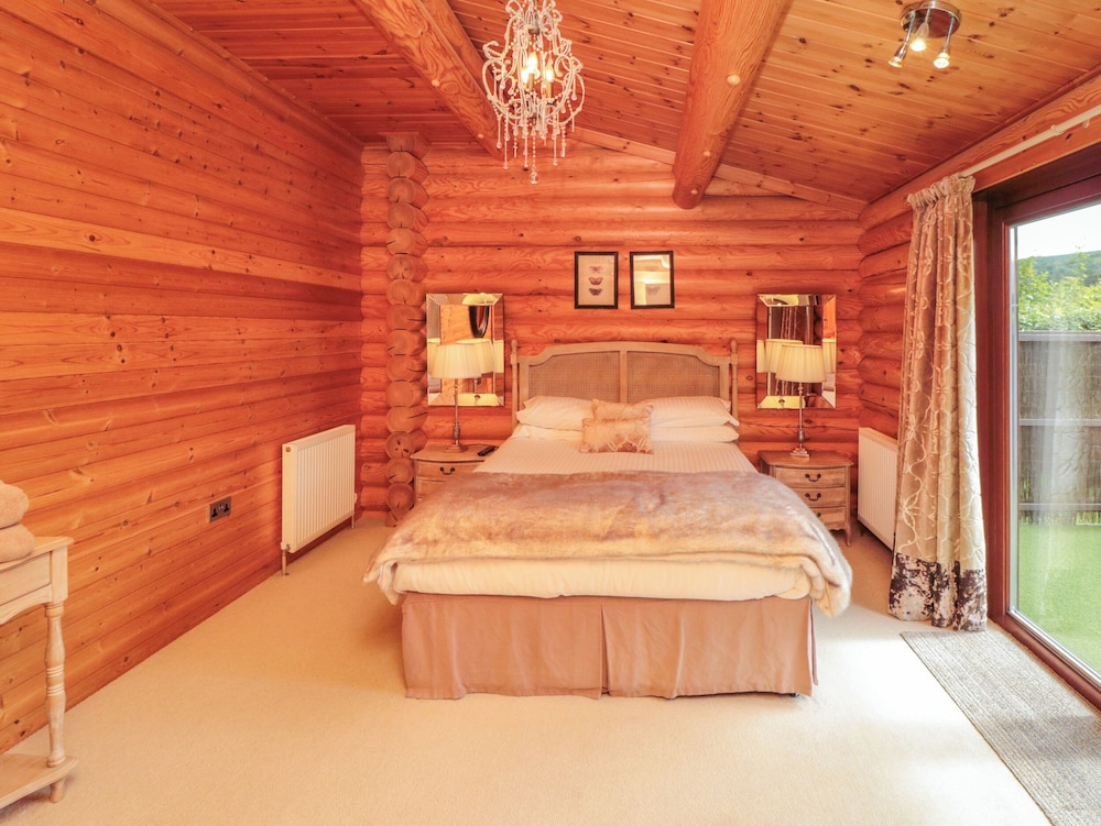 Endeavour Lodge 4
