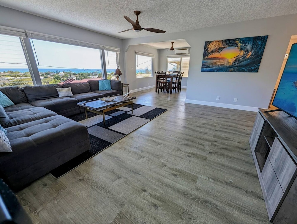 Panoramic Viewhouse Only 2-min Drive To Beach